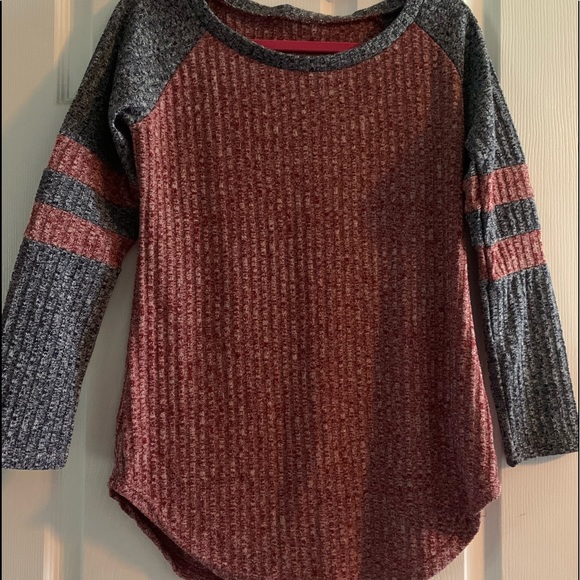 2/$35 Long sleeve sweater - Picture 1 of 5